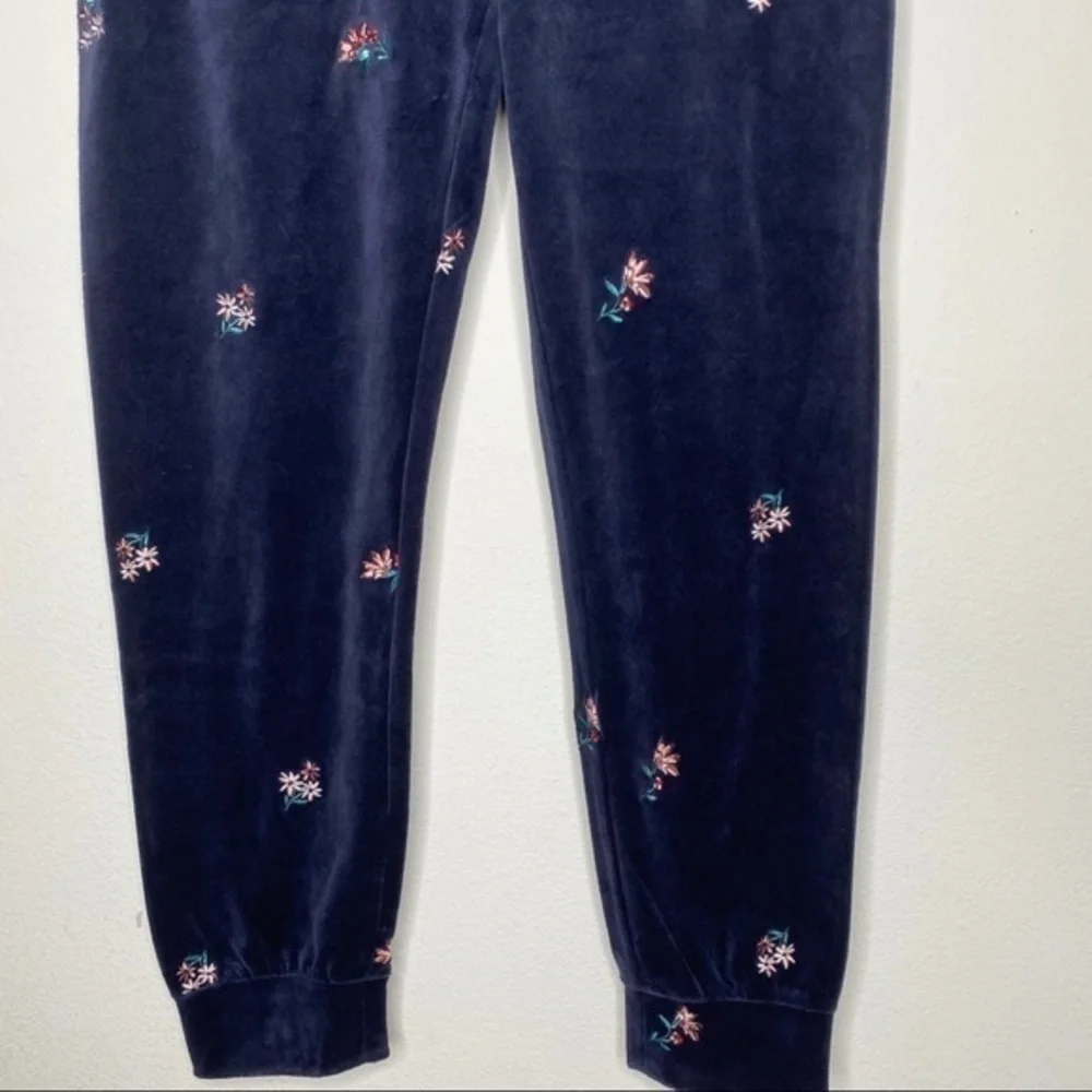 Juicy Couture Black Label Navy Blue Floral Embroidered Jogger Pants NWT